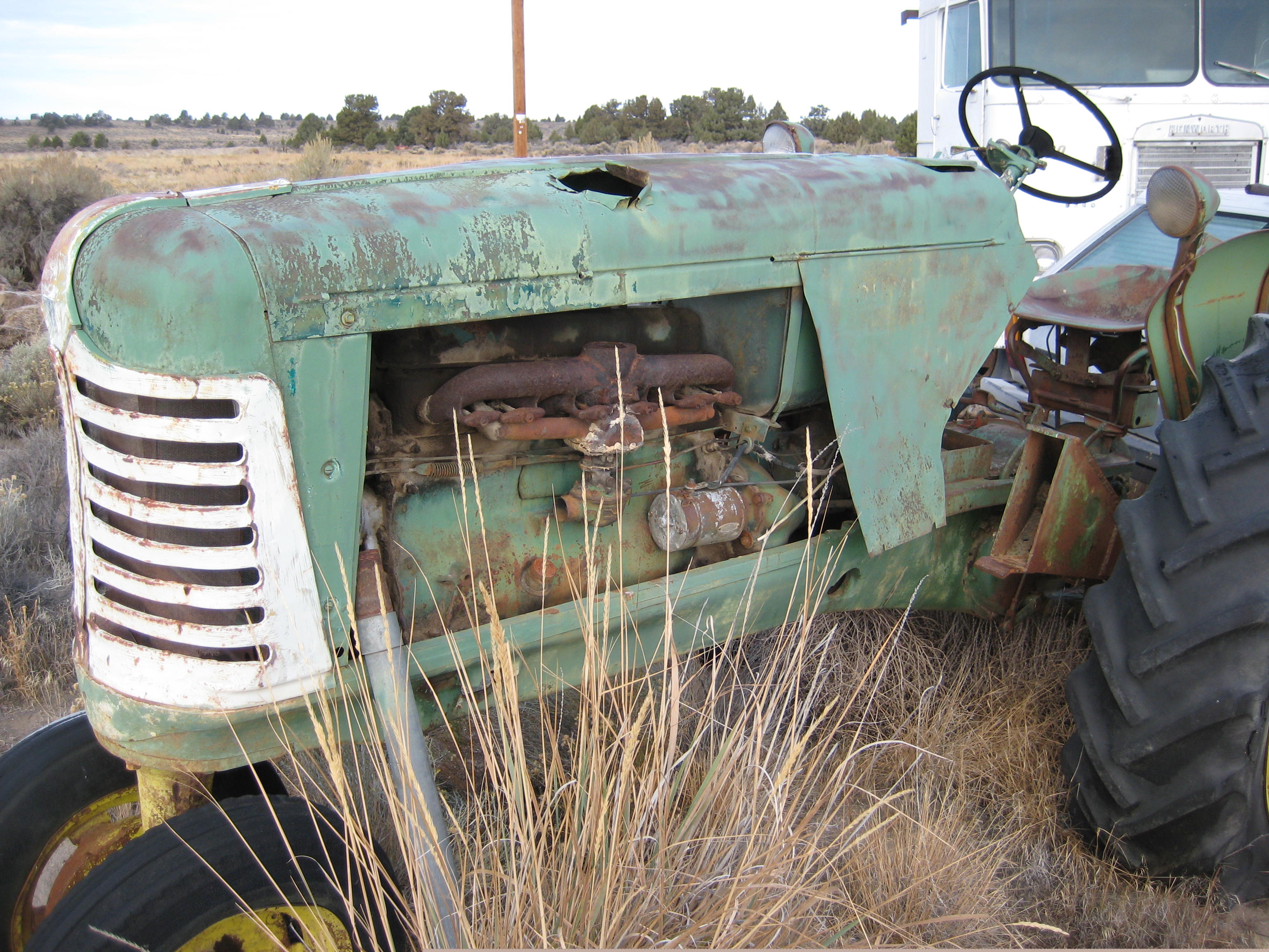 Oliver 80 Side