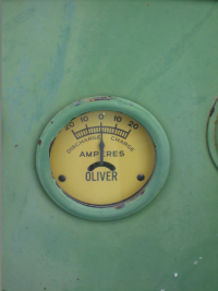 Oliver Amp Gauge